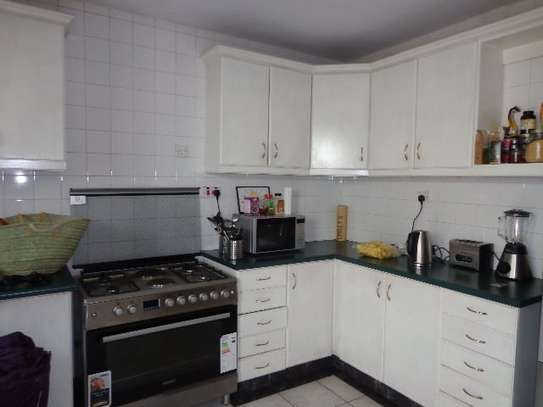 2 Bed Townhouse with En Suite in Kileleshwa image 8