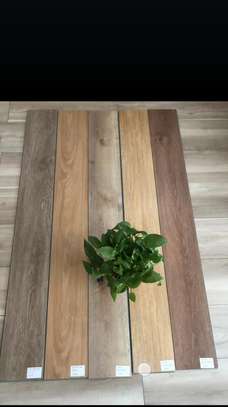 Lamiteflooring image 3