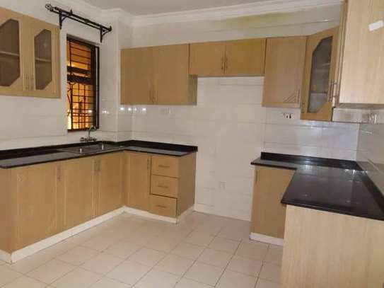 Amazing and Luxurious 3 Bedrooms Apartments in Kileleshwa image 5