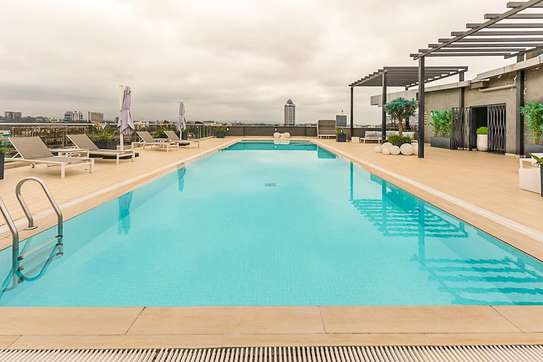 Furnished 2 Bed Apartment with En Suite at Riverside image 2