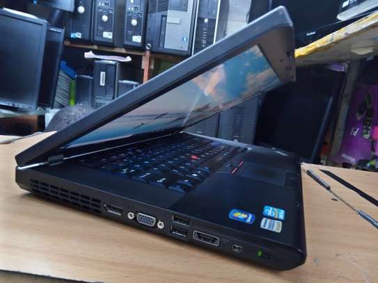 Lenovo ThinkPad T520 core i5 4gb ram 320gb image 3