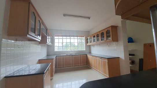4 bedroom apartment for sale in Kileleshwa image 4