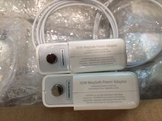 Apple genuine 45W/60W/85W Magsafe power adapter image 1