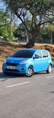 Toyota passo Blue image 1