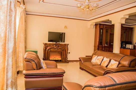 5 bedroom house for sale in Roysambu Area image 14