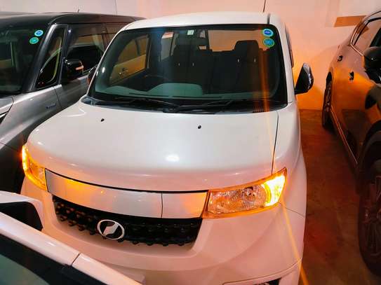 Toyota Bb 2016 white new Shape image 2