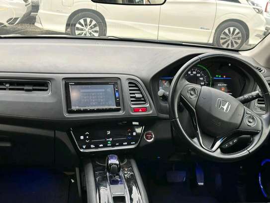 Honda Vezel image 11