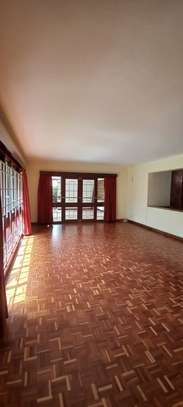 4 Bed House with En Suite in Kileleshwa image 4