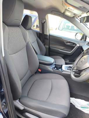 Toyota RAV4 dark blue 2019 petrol image 6