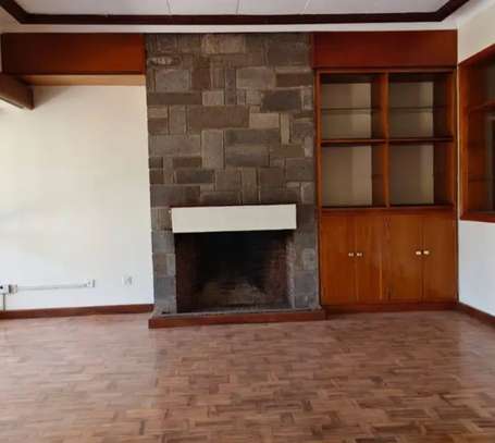 4 Bed House with En Suite in Thigiri image 5