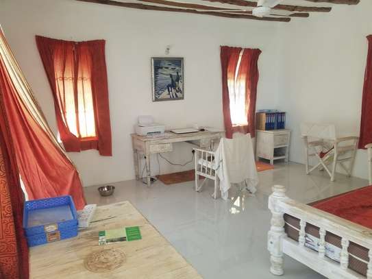 4 Bed House with En Suite in Malindi image 18