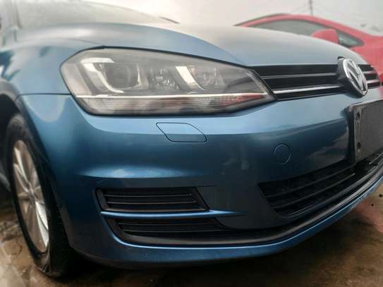 Volkswagen Golf TSI image 4