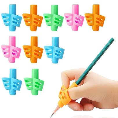 Two Finger Grip Silicone Pencil Holder image 2