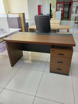 1.4M Rectangular Executive Office Working Desk with Drawers image 3
