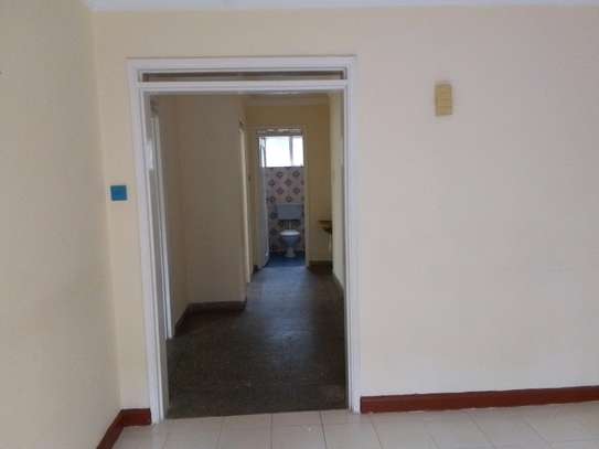Kileleshwa-Classic two bedrooms Apts for  rent. image 4