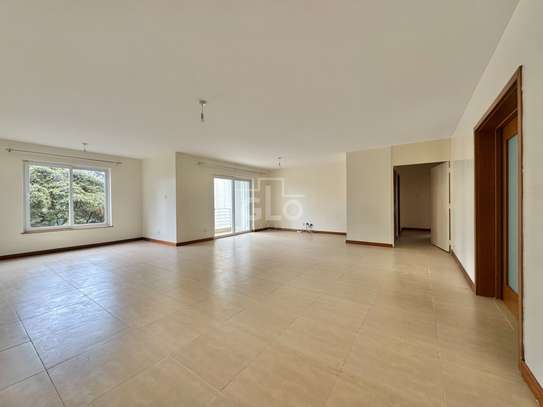 3 Bed Apartment with En Suite in Lavington image 10