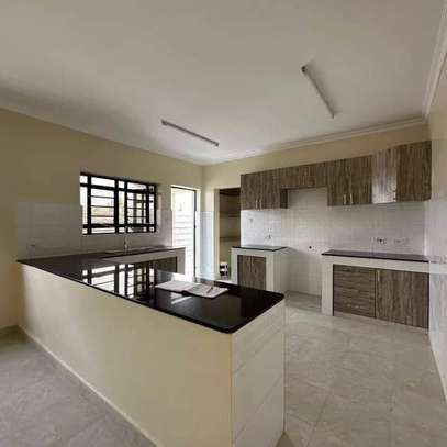4 Bed House with En Suite in Kitengela image 2