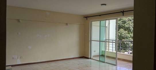 Serviced 3 Bed Apartment with En Suite in Kileleshwa image 5