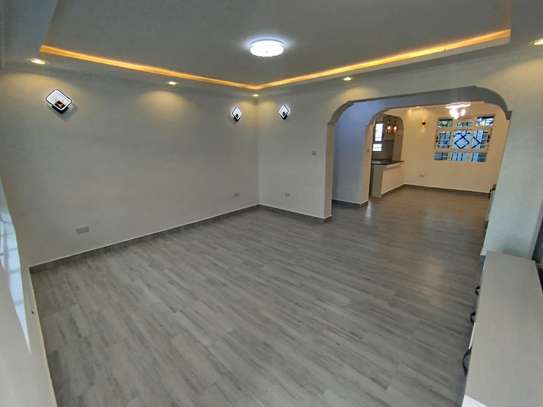 3 Bed House with En Suite at Acacia image 2