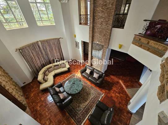 5 Bed House with En Suite at Nairobi image 5