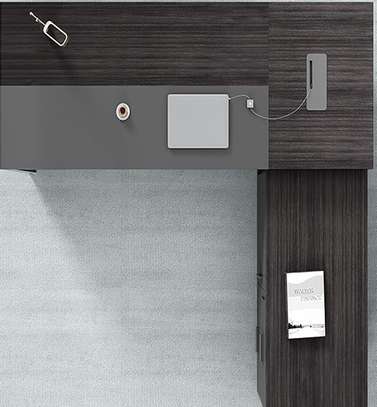 Office Desk : 1.6 Meter Executive Manager Office Desk image 4