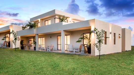 3 Bed Townhouse with En Suite in Vipingo image 1
