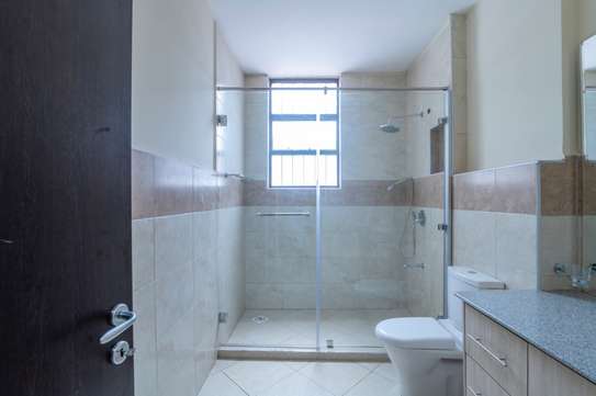 3 Bed Apartment with En Suite in Langata image 4