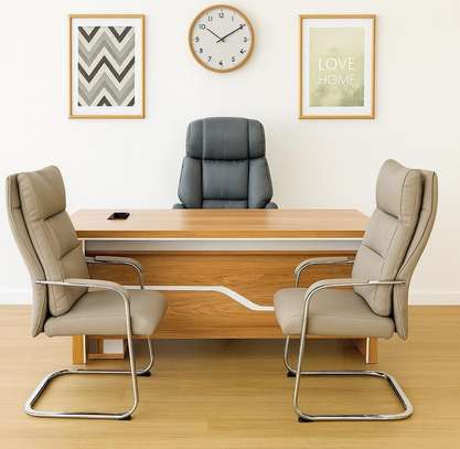 Office Desk : 1.8M High-End Executive Office Desk image 3