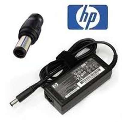 HP 19V 1.58A YELLOW PIN LAPTOP ADAPTER image 2