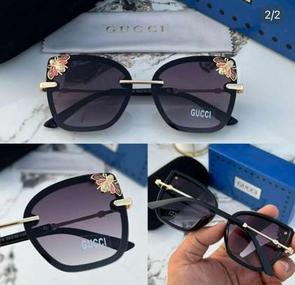 Luxurious sunglasses image 1