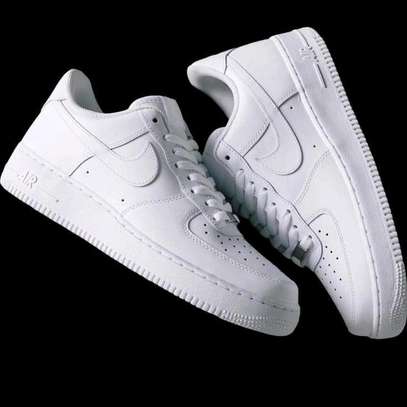 Airforce white low top with different sizes image 1