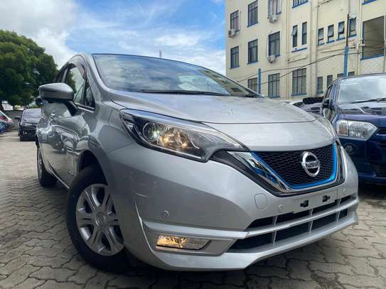 Nissan note E power silver 2017 image 3