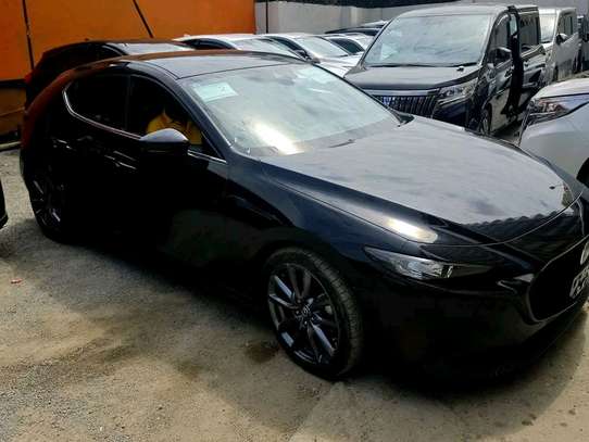 Madza 3 hatchback image 10