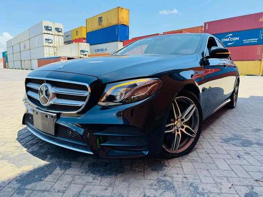 Mercedes Benz E200 black 2018 image 2