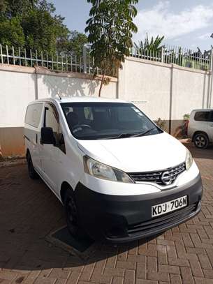 NISSAN NV200 image 7
