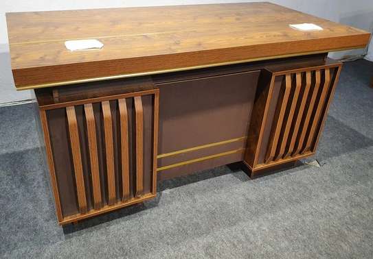 Office Desk; 140cm Lustrous Polish Office Desk image 4