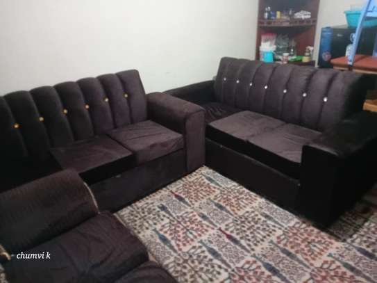 Purple Plush Sofa Set with Button-Tufted Design image 3