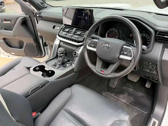 2023 Toyota LandCruiser GR SPORT image 3