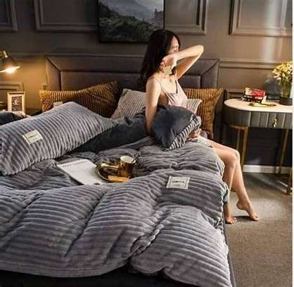 Turkish warm velvet comforters duvets image 4