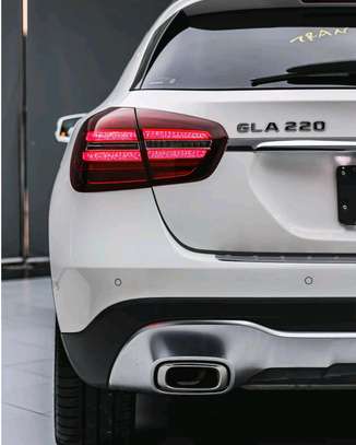 Mercedes Benz AMG GLA220 2019 image 9