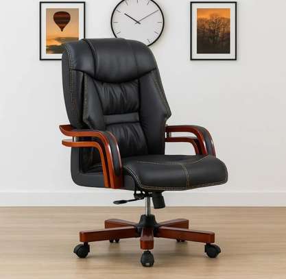Director’s Executive Office Seat image 3