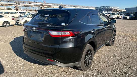 Toyota harrier premium grade for sale in Kenya 🇰🇪 image 2