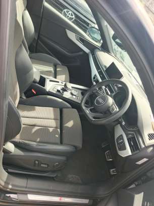 Audi A4 image 10