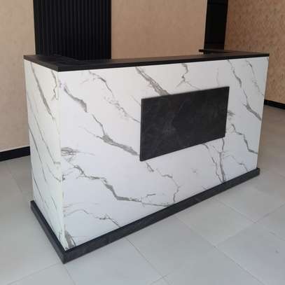 Office Desk: Modern Office Reception desk image 5