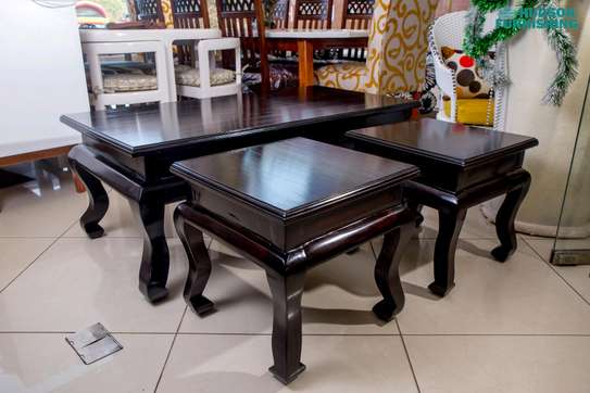 Executive coffee table plus 2 stools image 3