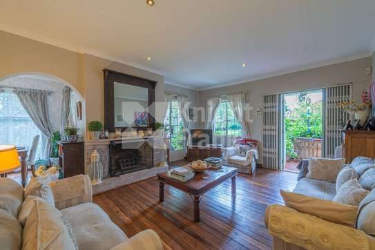 3 Bed House with Garden in Kiambu Road image 7