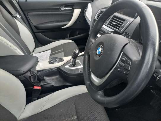 BMW 118I BLUE METALIC. image 9