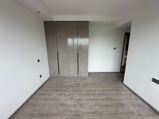 3 Bed Apartment with En Suite at Riverside image 33