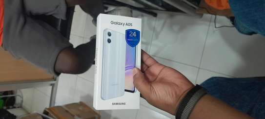 Samsung Galaxy A05 64gb/4gb ram image 1