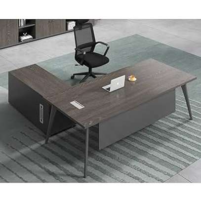 Modern Wooden Executive Desk – Stylish Office Table image 1
